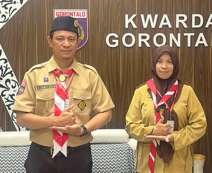 KASAT DAN KOORDINATOR HUMAS MIN 1 KOTA GORONTALO IKUTI KURSUS PEMBINA PRAMUKA MAHIR TINGKAT DASAR DAN LANJUTAN