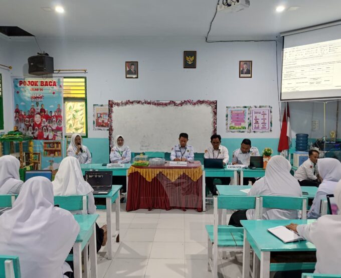 Stakeholder MIN 1 Kota Gorontalo Ikuti Sosialisasi E-Kinerja dari Penmad Kanwil Kemenag Stakeholder MIN 1 Kota Gorontalo Ikuti Sosialisasi E-Kinerja dari Penmad Kanwil Kemenag
