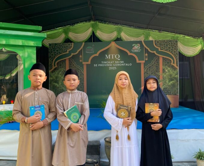 Murid MIN 1 Kota Gorontalo Mengikuti MTQ Tingkat SD/MI se-Provinsi Gorontalo Murid MIN 1 Kota Gorontalo Mengikuti MTQ Tingkat SD/MI se-Provinsi Gorontalo