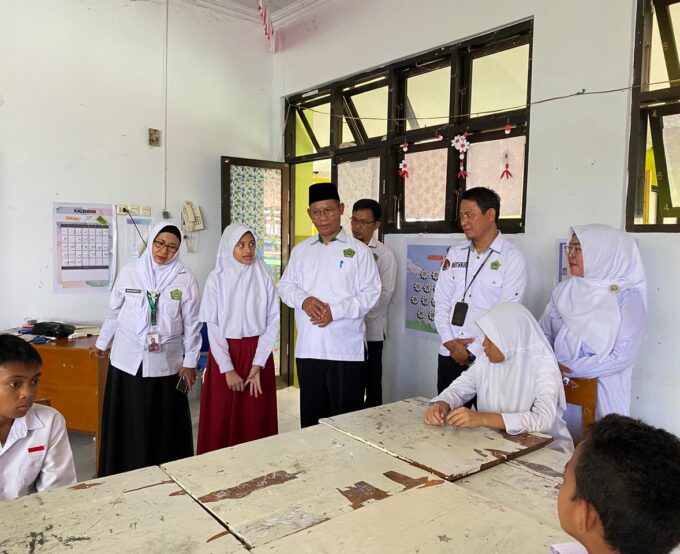 Uji Potensi Generasi Qurani Sejak Dini, Kakanwil Kemenag Gorontalo Kunjungi MIN 1 Kota Gorontalo