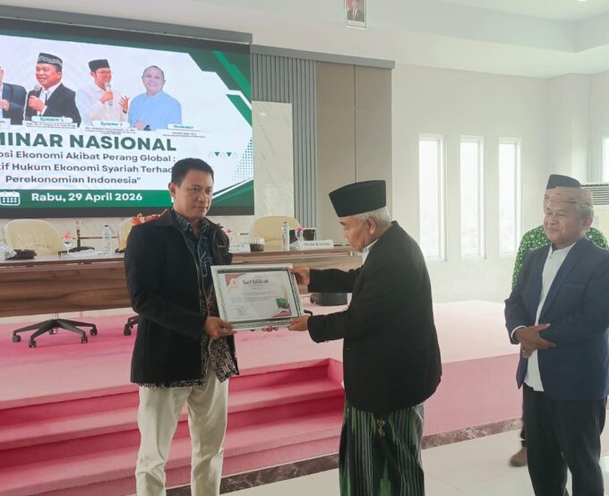 Ketua Umum PP Pergunu Terima dan Hibah Karya Guru Hebat ke Perpustakaan IAIN Sultan Amai