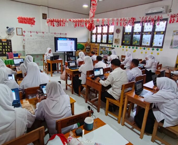 Transformasi SDM Pendidik & Tenaga Kependidikan Berbasis Digital: MIN 1 Kota Gorontalo Gelar Diklat Fasilitator Pembelajaran Digital Menengah (FPDM)